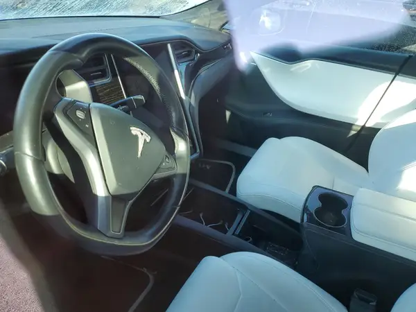 5YJSA1E27JF265927 2018 TESLA MODEL S - Image 8