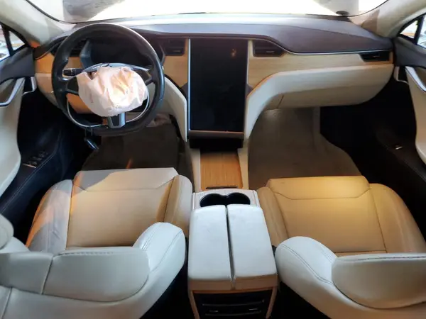 5YJSA1E27JF268214 2018 TESLA MODEL S - Image 8