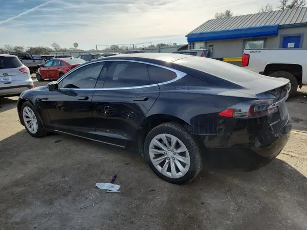5YJSA1E27JF270500 2018 TESLA MODEL S - Image 2
