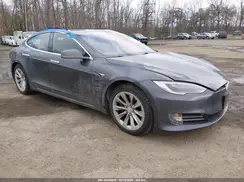 5YJSA1E27JF273977 2018 TESLA MODEL S