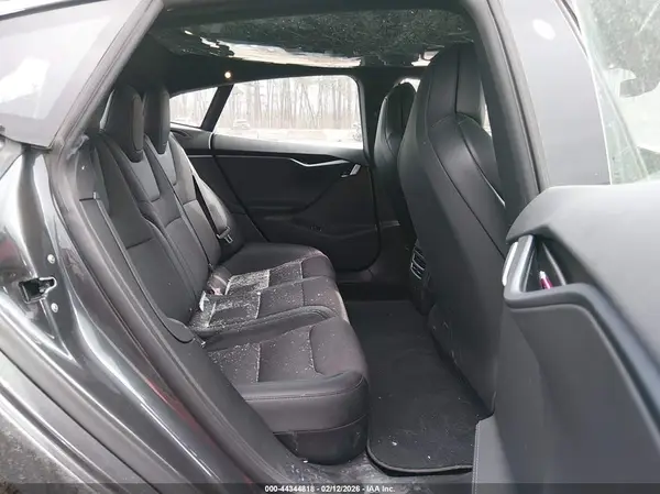 5YJSA1E27JF273977 2018 TESLA MODEL S - Image 8