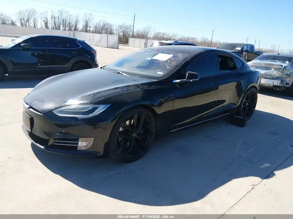 5YJSA1E27JF280878 2018 TESLA MODEL S - Image 2