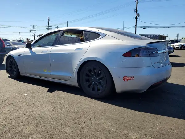 5YJSA1E27JF281335 2018 TESLA MODEL S - Image 2