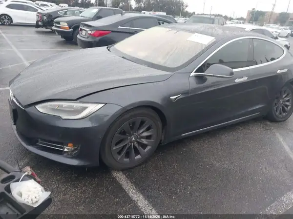 5YJSA1E27JF282680 2018 TESLA MODEL S - Image 2