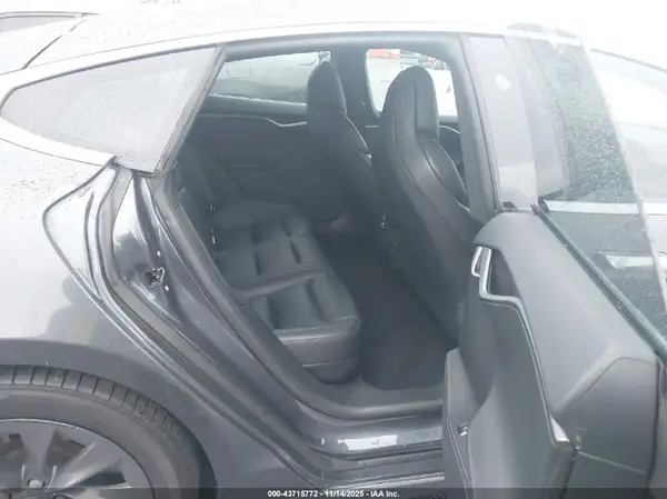 5YJSA1E27JF282680 2018 TESLA MODEL S - Image 8