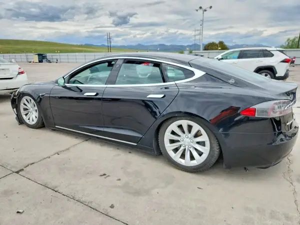 5YJSA1E27JF293503 2018 TESLA MODEL S - Image 2
