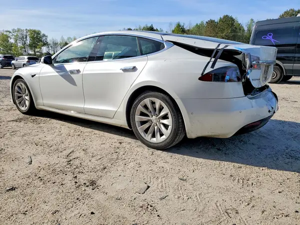 5YJSA1E27KF302959 2019 TESLA MODEL S - Image 2