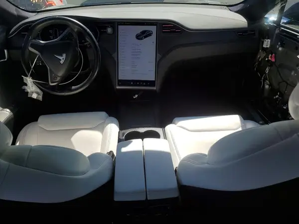 5YJSA1E27KF304372 2019 TESLA MODEL S - Image 8