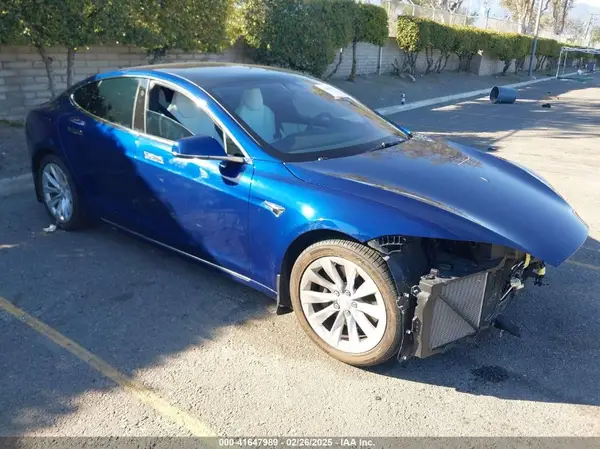 5YJSA1E27KF333645 2019 TESLA MODEL S - Image 1