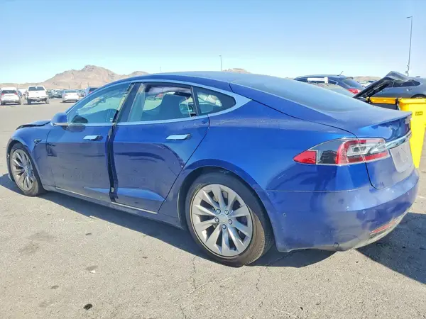 5YJSA1E27KF348193 2019 TESLA MODEL S - Image 2