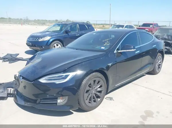 5YJSA1E27LF397346 2020 TESLA MODEL S - Image 2