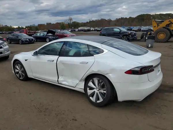 5YJSA1E27LF397556 2020 TESLA MODEL S - Image 2