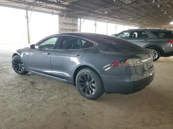 5YJSA1E27LF415179 2020 TESLA MODEL S - Image 2