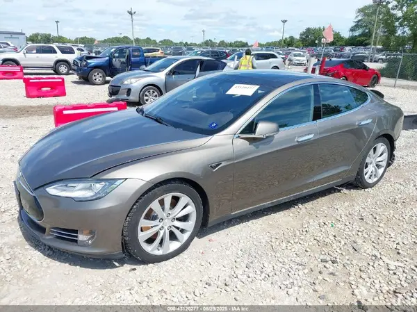 5YJSA1E28GF136460 2016 TESLA MODEL S - Image 2