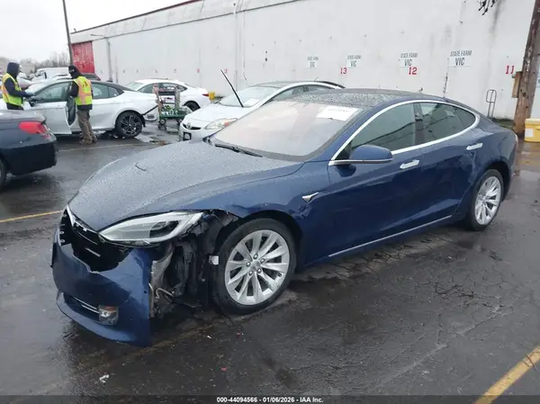 5YJSA1E28HF229500 2017 TESLA MODEL S - Image 2