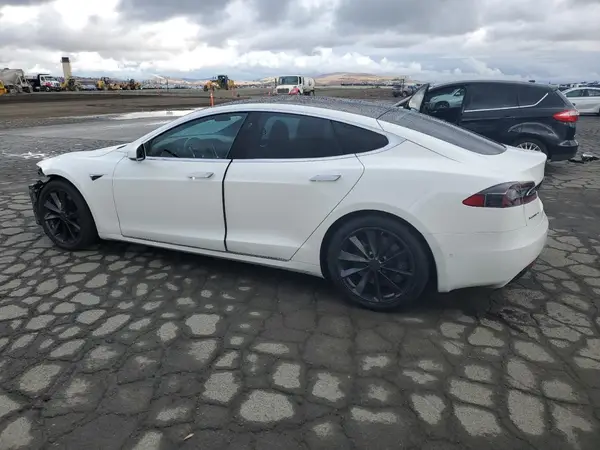 5YJSA1E28JF235934 2018 TESLA MODEL S - Image 2