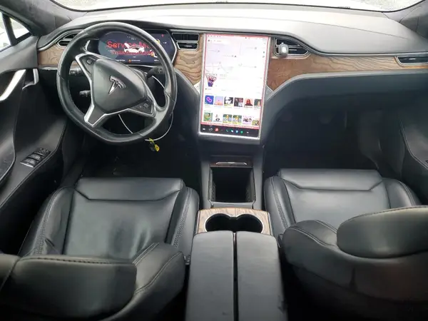 5YJSA1E28JF235934 2018 TESLA MODEL S - Image 8