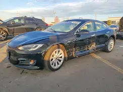 5YJSA1E28JF235982 2018 TESLA MODEL S