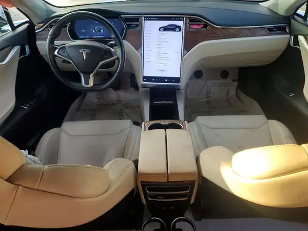 5YJSA1E28JF235982 2018 TESLA MODEL S - Image 8
