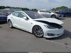 5YJSA1E28JF244326 2018 TESLA MODEL S