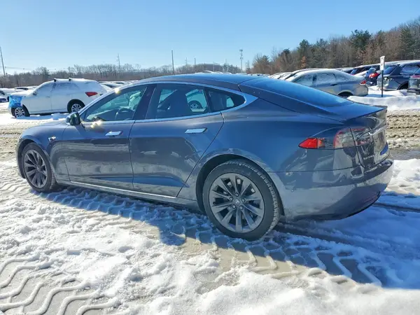 5YJSA1E28JF246268 2018 TESLA MODEL S - Image 2