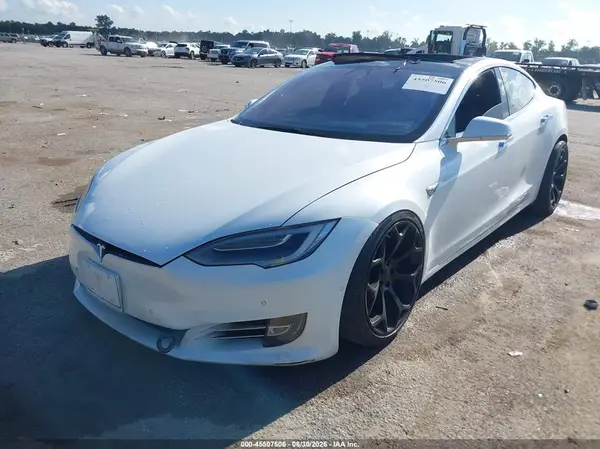 5YJSA1E28JF246822 2018 TESLA MODEL S - Image 2