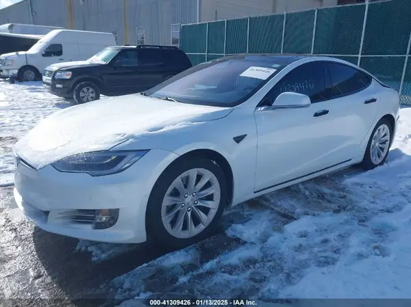 5YJSA1E28JF247162 2018 TESLA MODEL S - Image 2