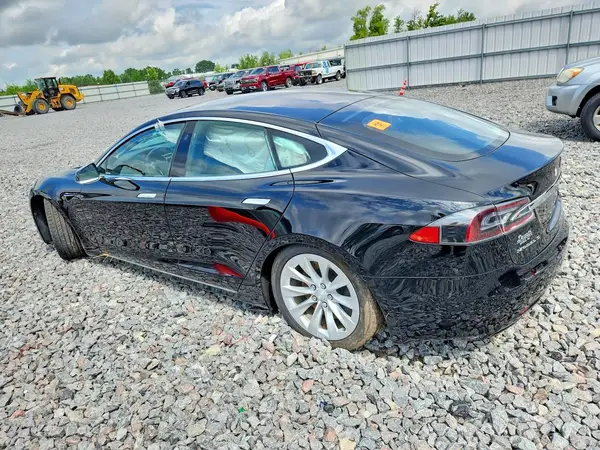 5YJSA1E28JF248831 2018 TESLA MODEL S - Image 2