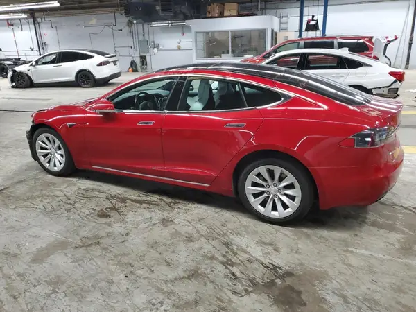 5YJSA1E28JF262311 2018 TESLA MODEL S - Image 2