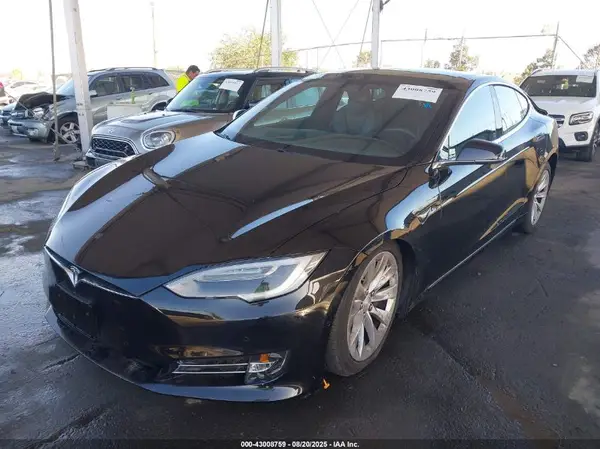 5YJSA1E28JF264740 2018 TESLA MODEL S - Image 2