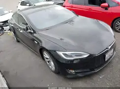 5YJSA1E28JF266701 2018 TESLA MODEL S
