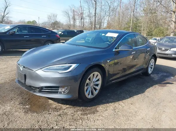 5YJSA1E28JF272207 2018 TESLA MODEL S - Image 2