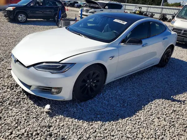 5YJSA1E28JF277147 2018 TESLA MODEL S - Image 1