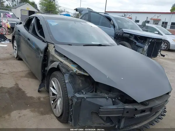 5YJSA1E28JF280954 2018 TESLA MODEL S - Image 1