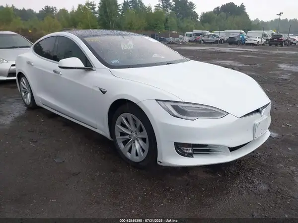 5YJSA1E28JF281344 2018 TESLA MODEL S - Image 1