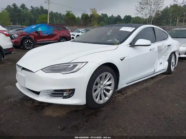 5YJSA1E28JF281344 2018 TESLA MODEL S - Image 2