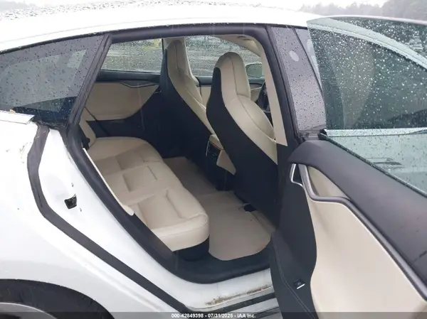 5YJSA1E28JF281344 2018 TESLA MODEL S - Image 8