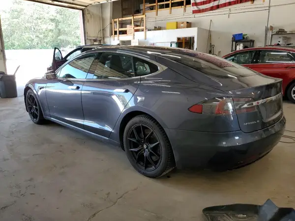 5YJSA1E28JF281649 2018 TESLA MODEL S - Image 2