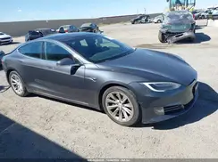 5YJSA1E28JF285409 2018 TESLA MODEL S