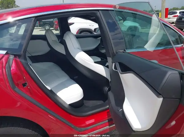 5YJSA1E28JF292537 2018 TESLA MODEL S - Image 8