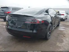 5YJSA1E28JF294076 2018 TESLA MODEL S