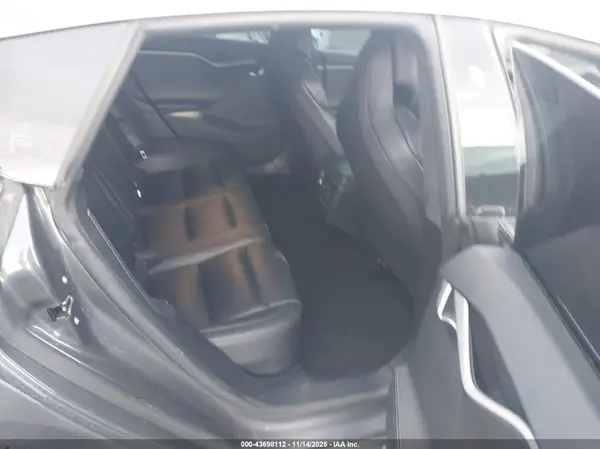 5YJSA1E28JF295065 2018 TESLA MODEL S - Image 8