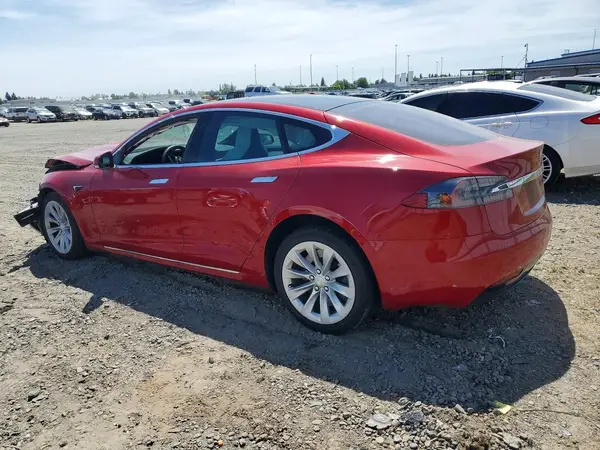 5YJSA1E28JF297429 2018 TESLA MODEL S - Image 2