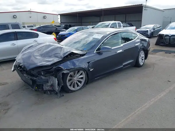 5YJSA1E28JF297527 2018 TESLA MODEL S - Image 2