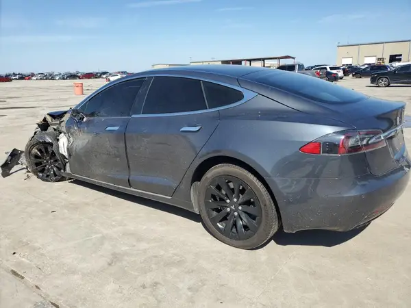 5YJSA1E28KF295746 2019 TESLA MODEL S - Image 2