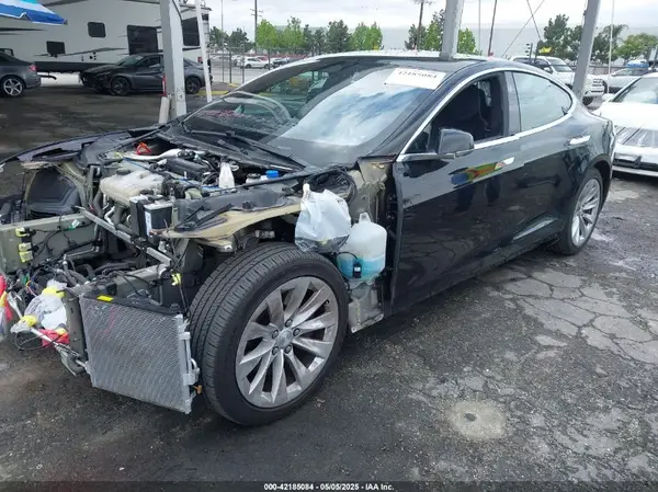 5YJSA1E28KF304316 2019 TESLA MODEL S - Image 2