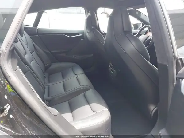 5YJSA1E28KF304316 2019 TESLA MODEL S - Image 8