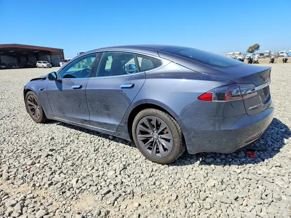 5YJSA1E28KF305580 2019 TESLA MODEL S - Image 2
