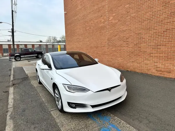 5YJSA1E28KF333962 2019 TESLA MODEL S - Image 1