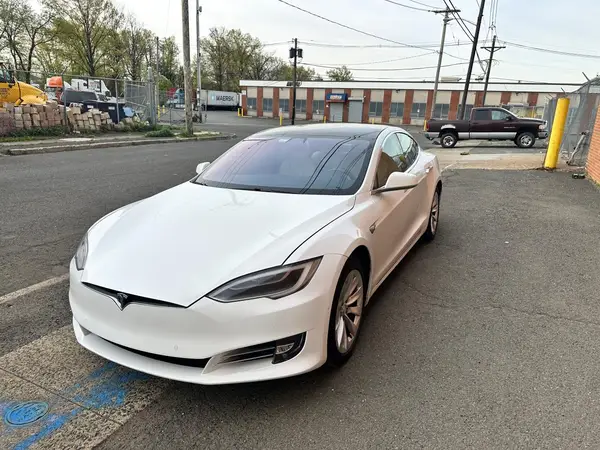 5YJSA1E28KF333962 2019 TESLA MODEL S - Image 2